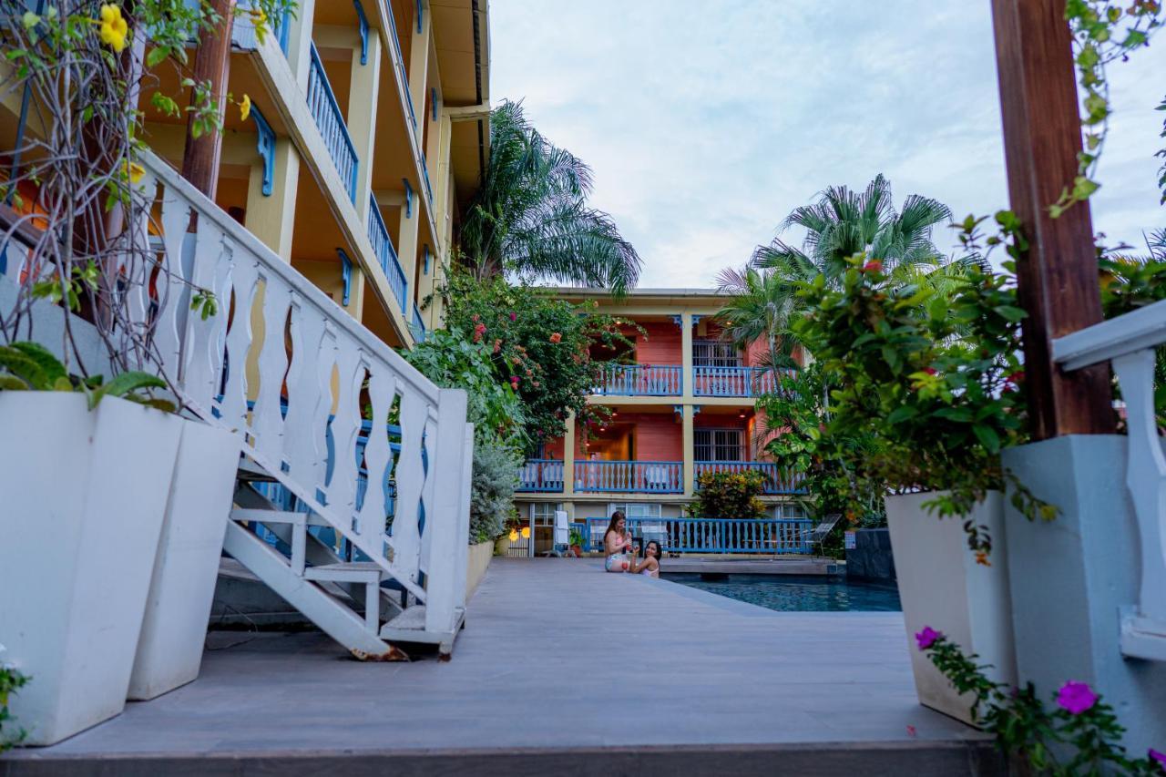 Hotel Casona De La Isla Flores Zewnętrze zdjęcie