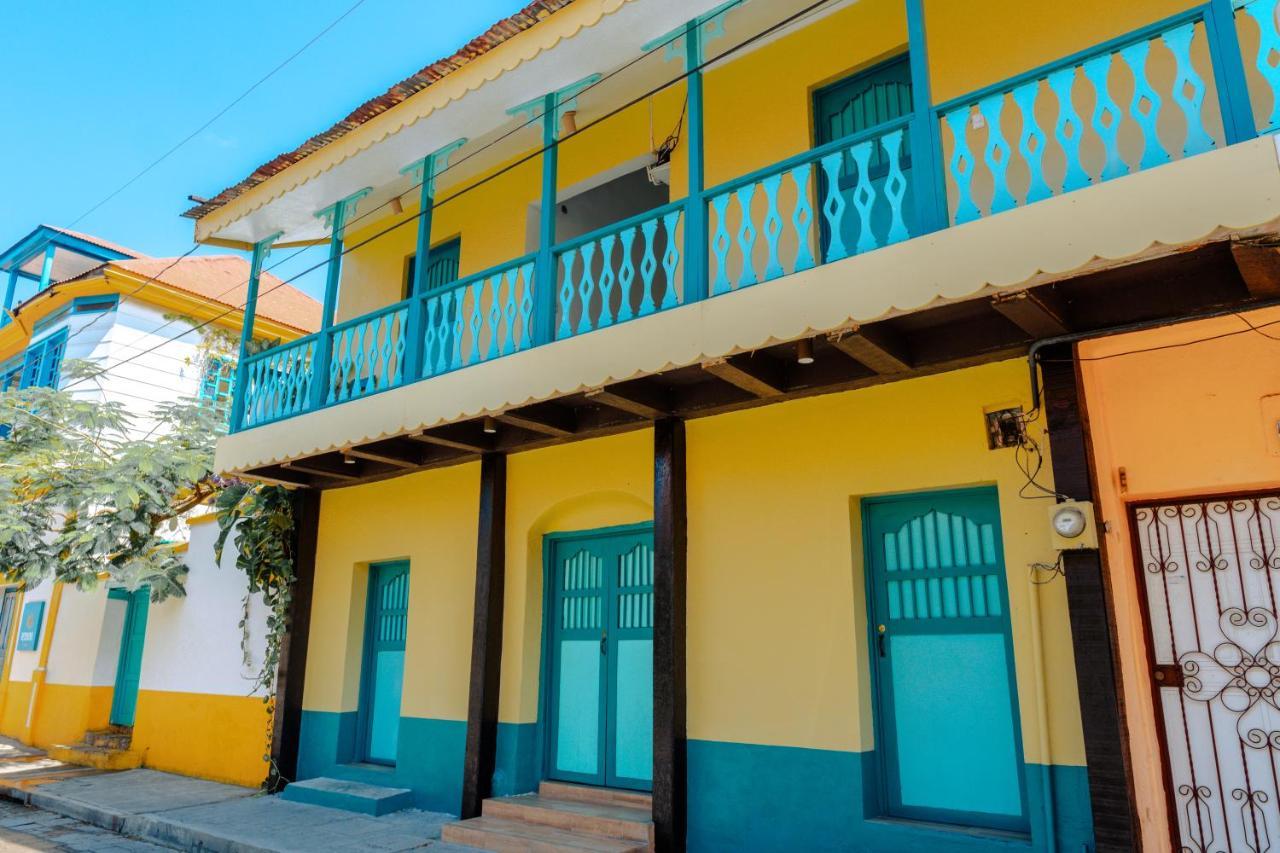 Hotel Casona De La Isla Flores Zewnętrze zdjęcie