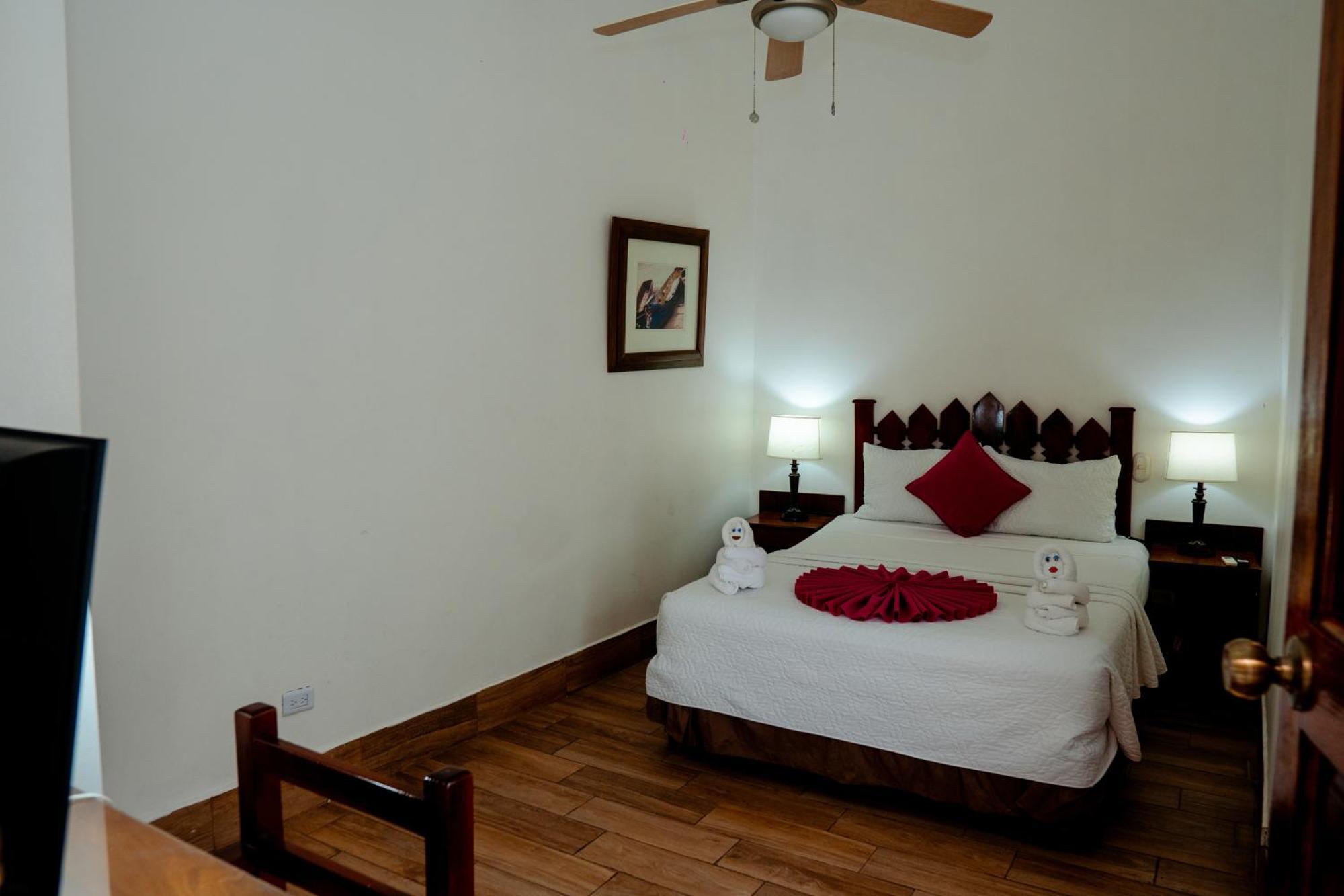 Hotel Casona De La Isla Flores Zewnętrze zdjęcie
